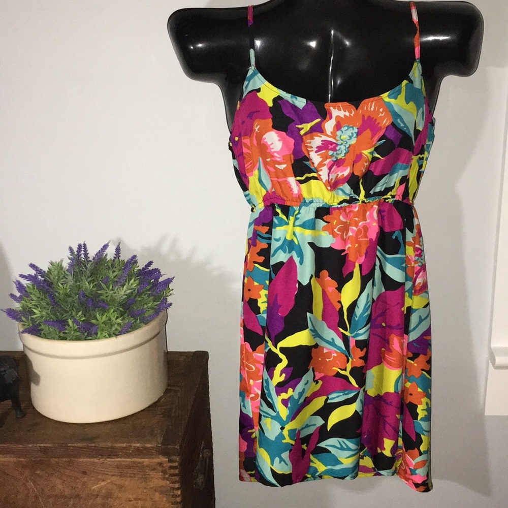 ROXY floral sundress, hits above knee // size LRG